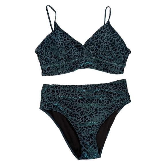 SHEIN Other - NWOT SHEIN Curve Velvet Green Leopard Print Bikini, Size 2XL